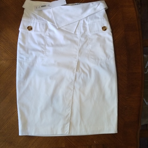 Badgley Mischka White Pencil Skirt. Size 4-NWT - Picture 2 of 7